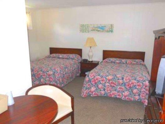 Atlantic Coast Inn Ellsworth Δωμάτιο φωτογραφία
